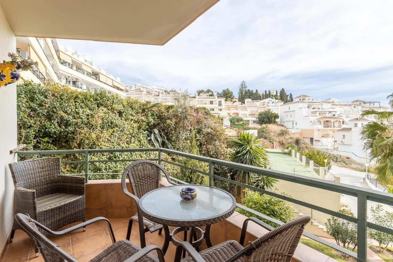 Two Bed Apartment Near Burriana Nerja 0*,