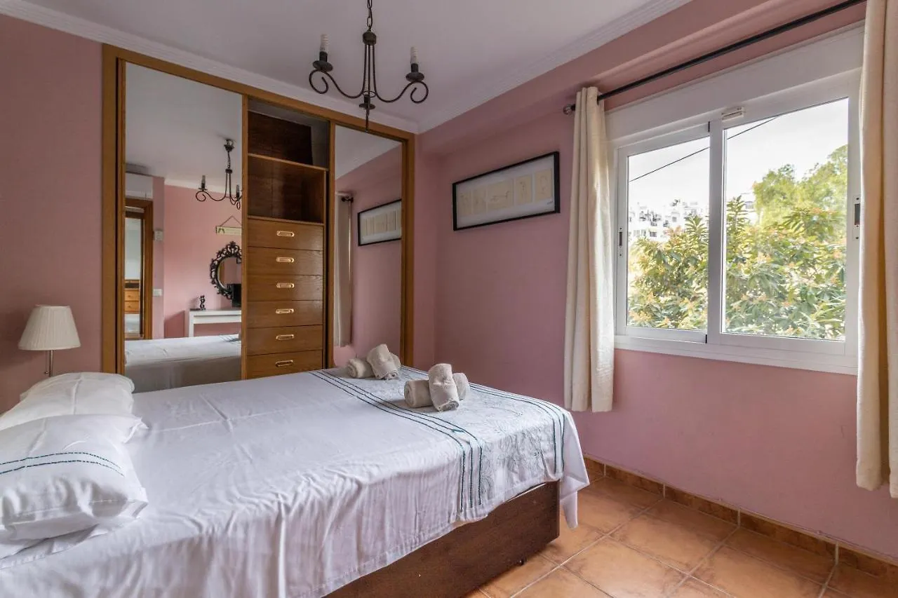 Two Bed Apartment Near Burriana Nerja